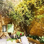 Le Patio Du Murier بيت للعطل