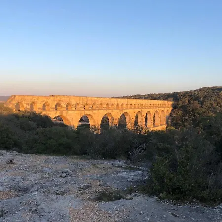 Le Patio Du Murier * Vers Pont du Gard