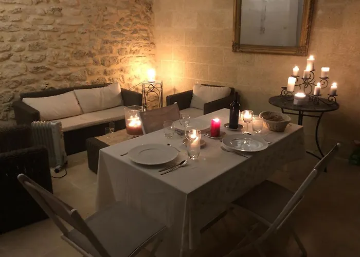 Le Patio Du Murier Vers-Pont-du-Gard